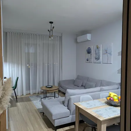 Apartment Golden View Tirana
