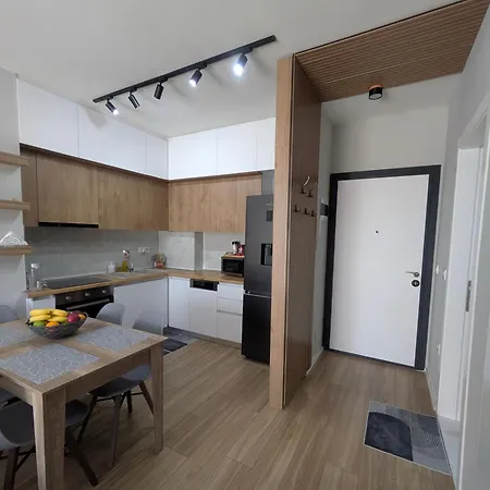 Golden View Apartment