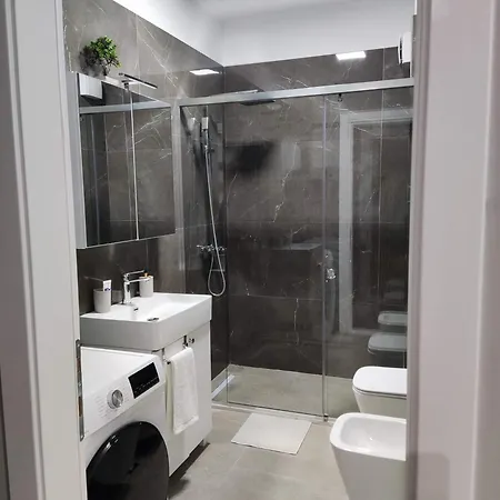 Golden View Apartment *