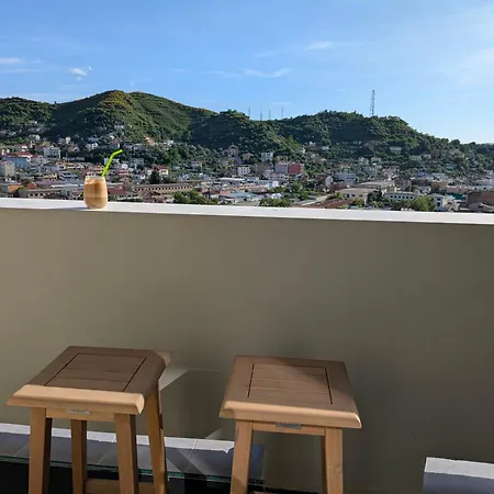 Golden View 티라나